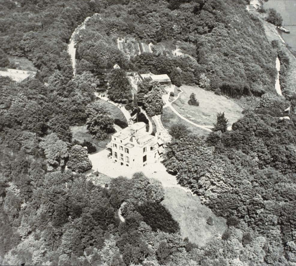 luchtfoto van landhuis duno voor de oorlog